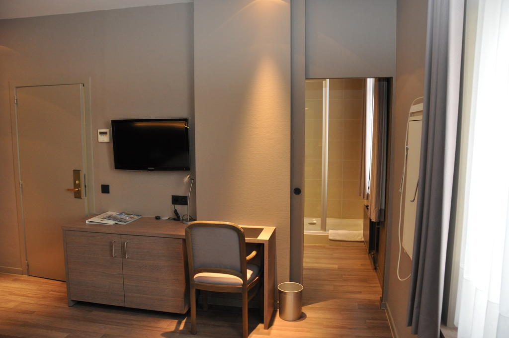 Hotel De Zalm 오우데나르데 객실 사진